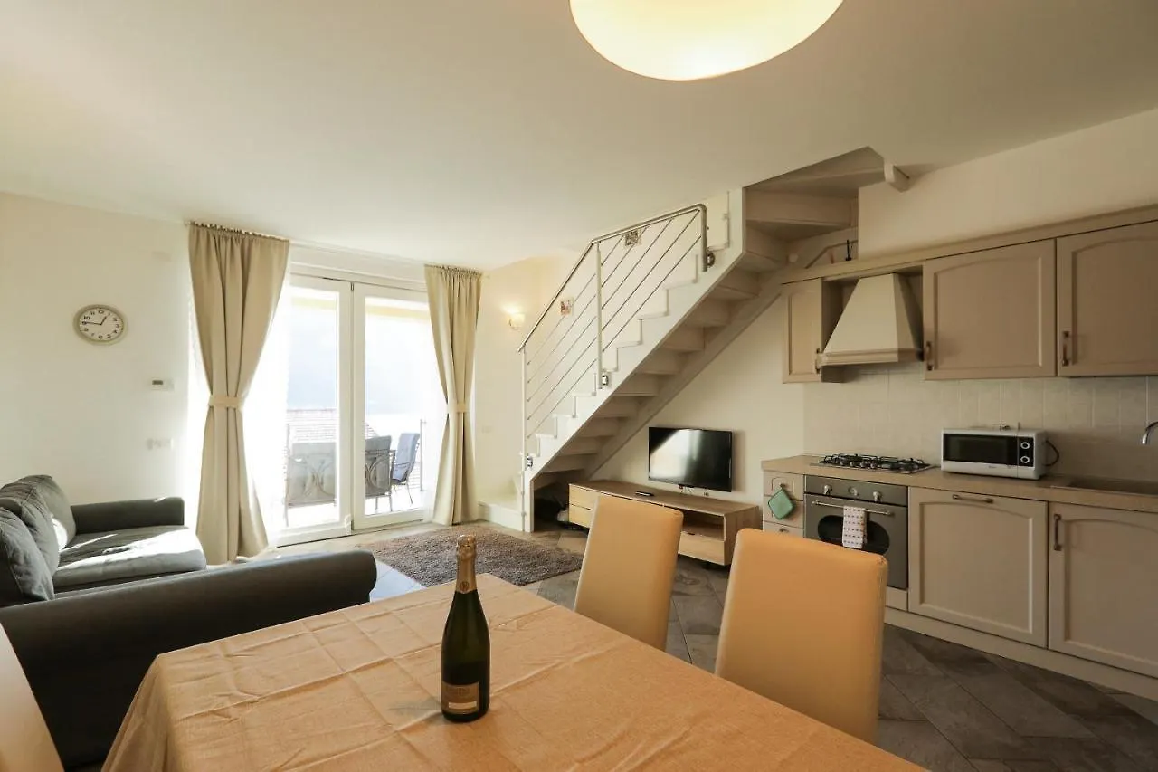 Bellavista Apartments レンノ